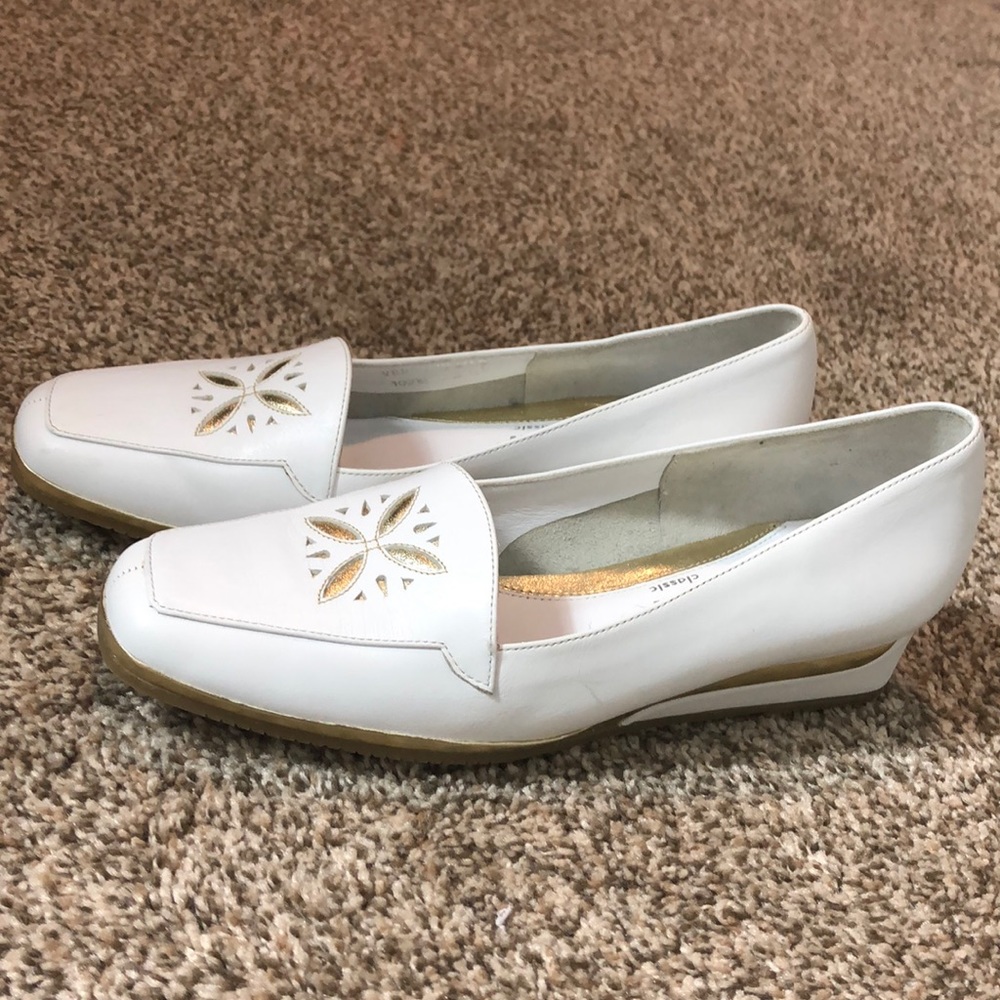 Leather shoes.